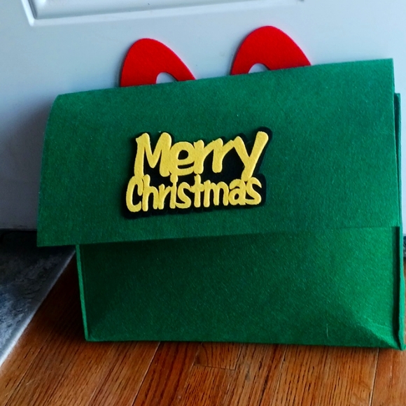 Hours of Christmas fun - Picture 3 of 8